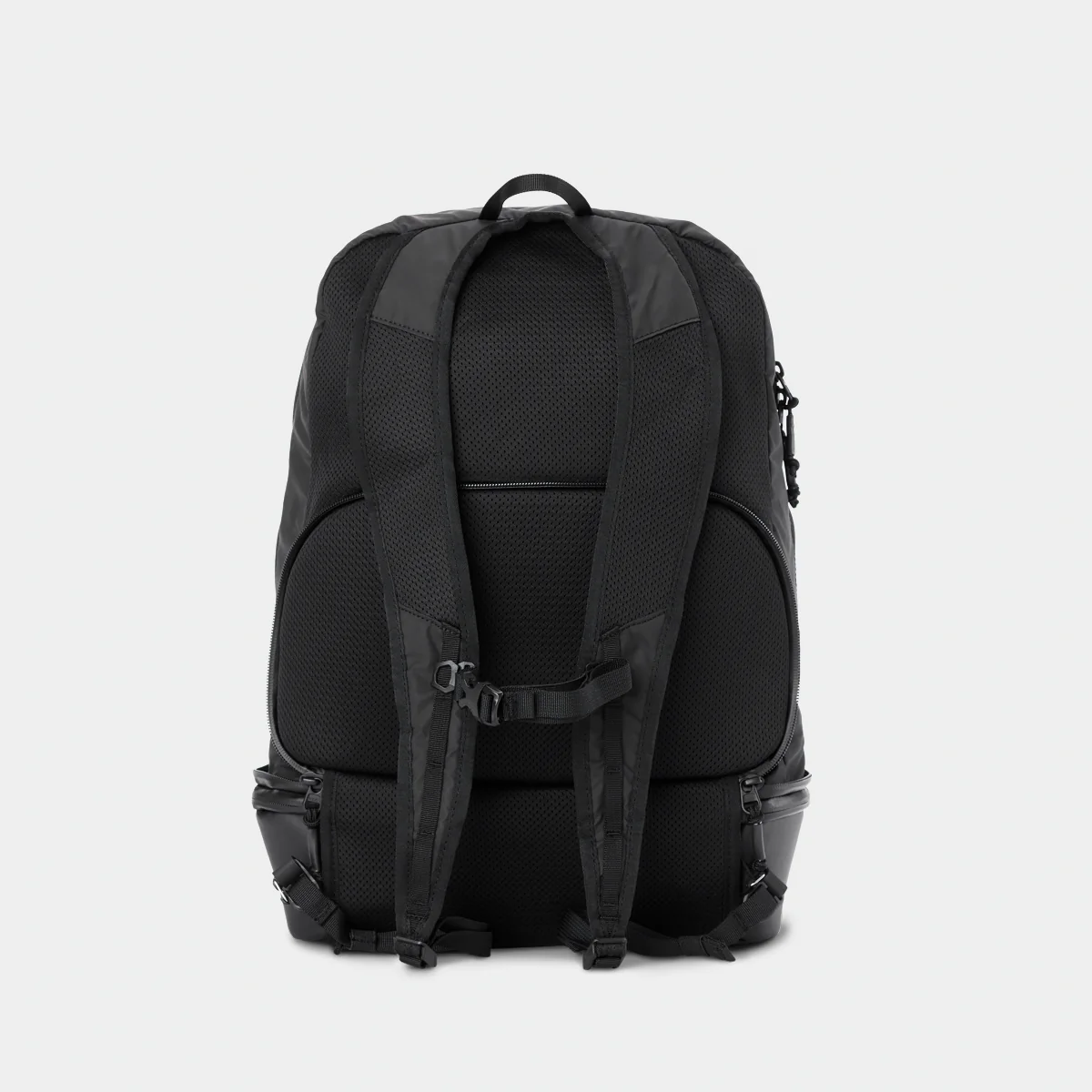 McKinnon Camera Cube Pack 21L - Image 3