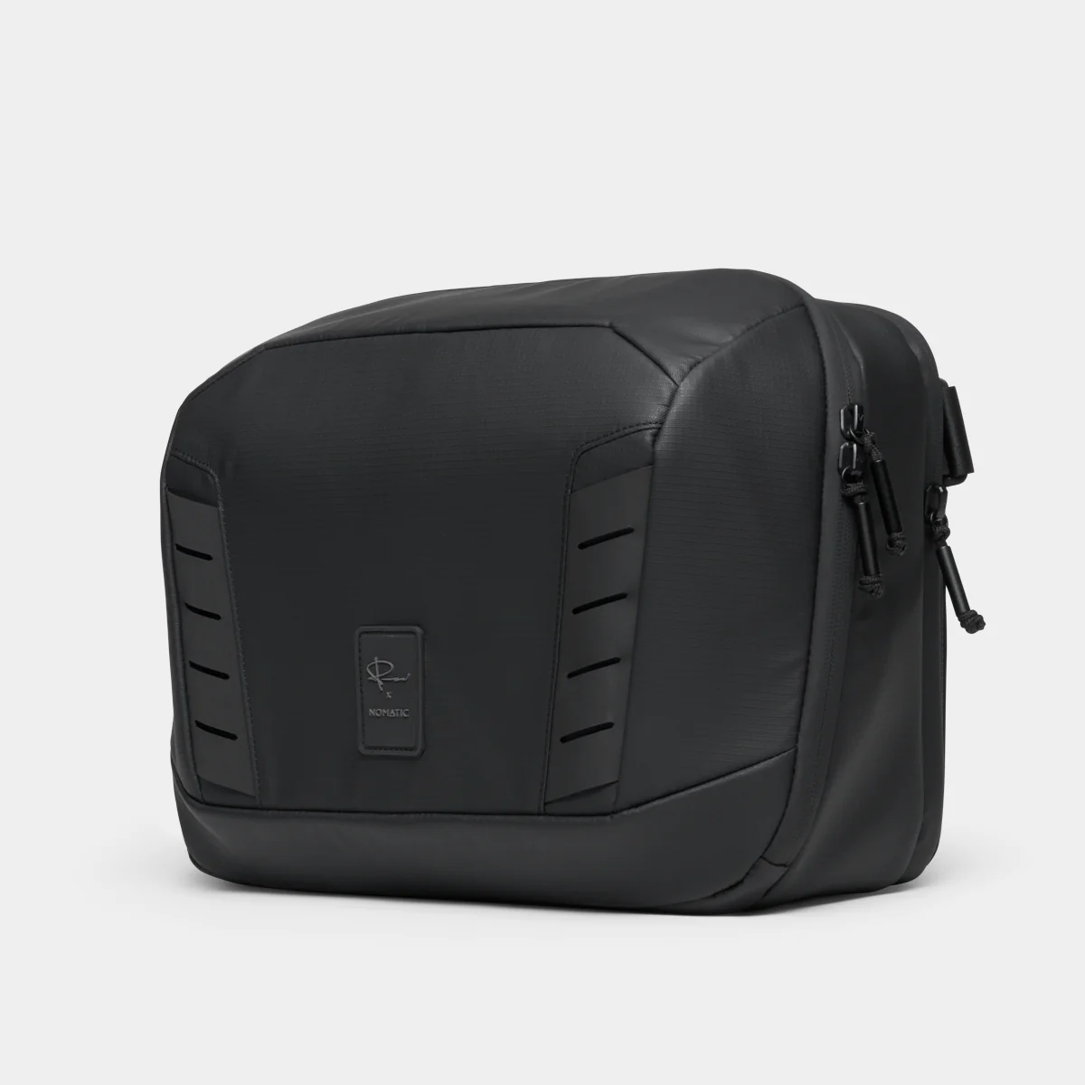 McKinnon Camera Messenger 13L - Image 9