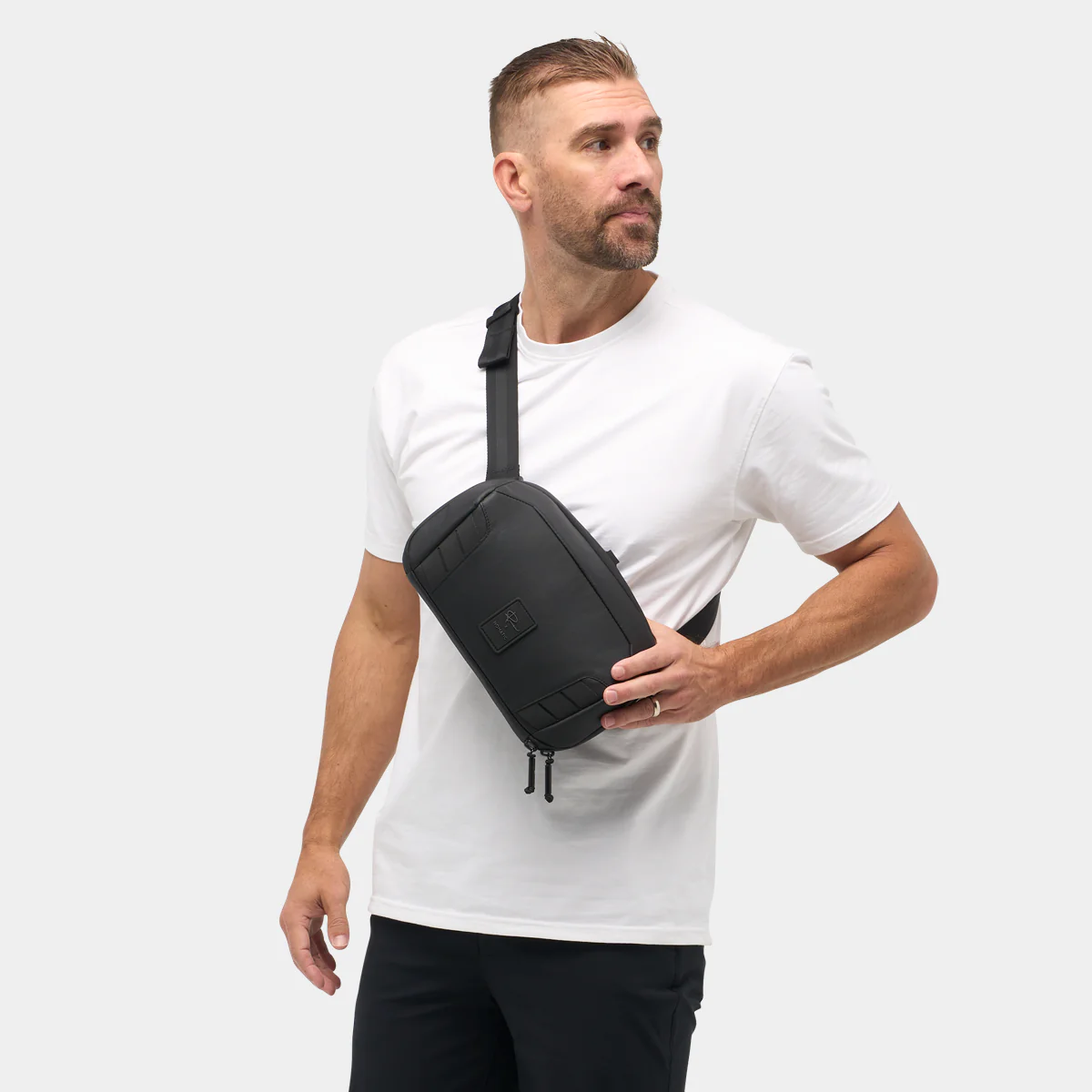 McKinnon Camera Sling 5L - Image 7