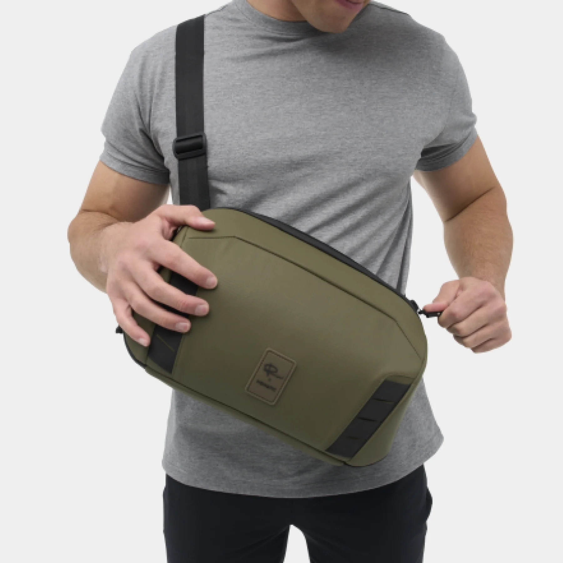 McKinnon Camera Sling 8L - Image 12