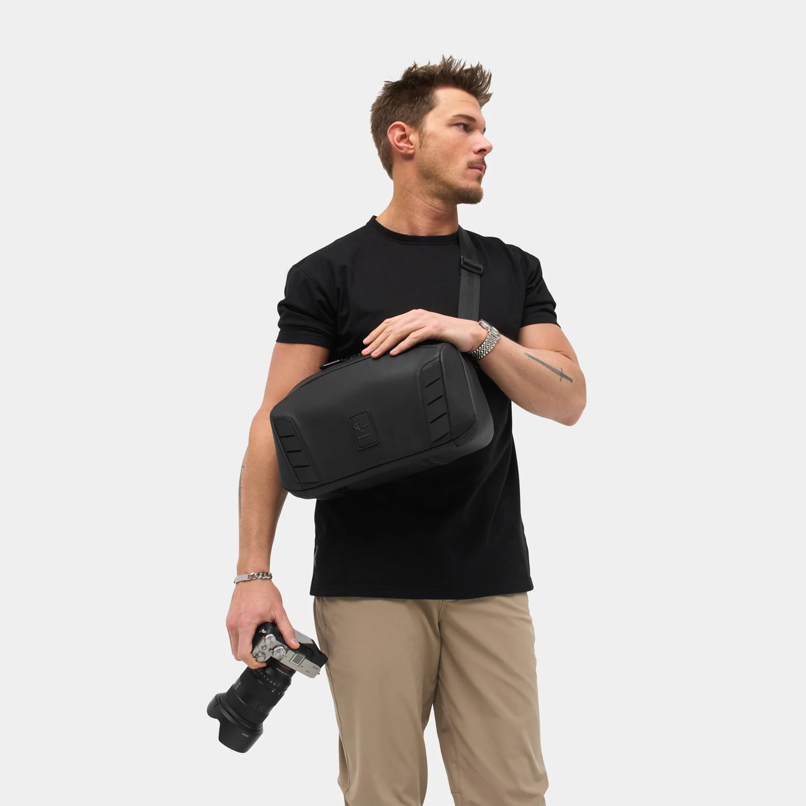 McKinnon Camera Sling 8L - Image 6
