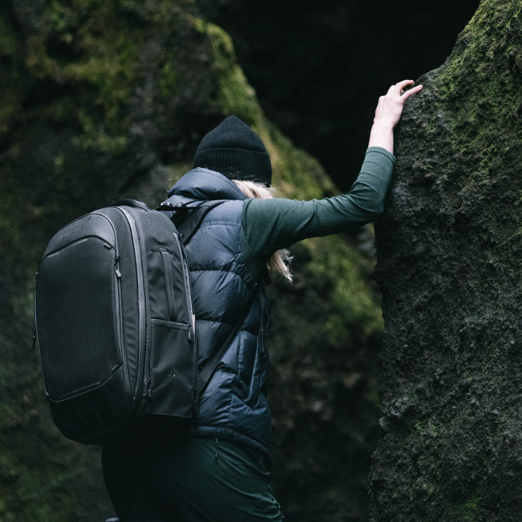 Navigator Travel Backpack 32L - Image 10